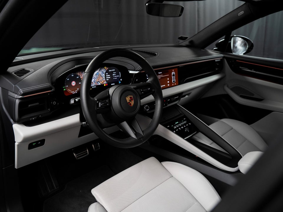 Porsche Macan 5d
