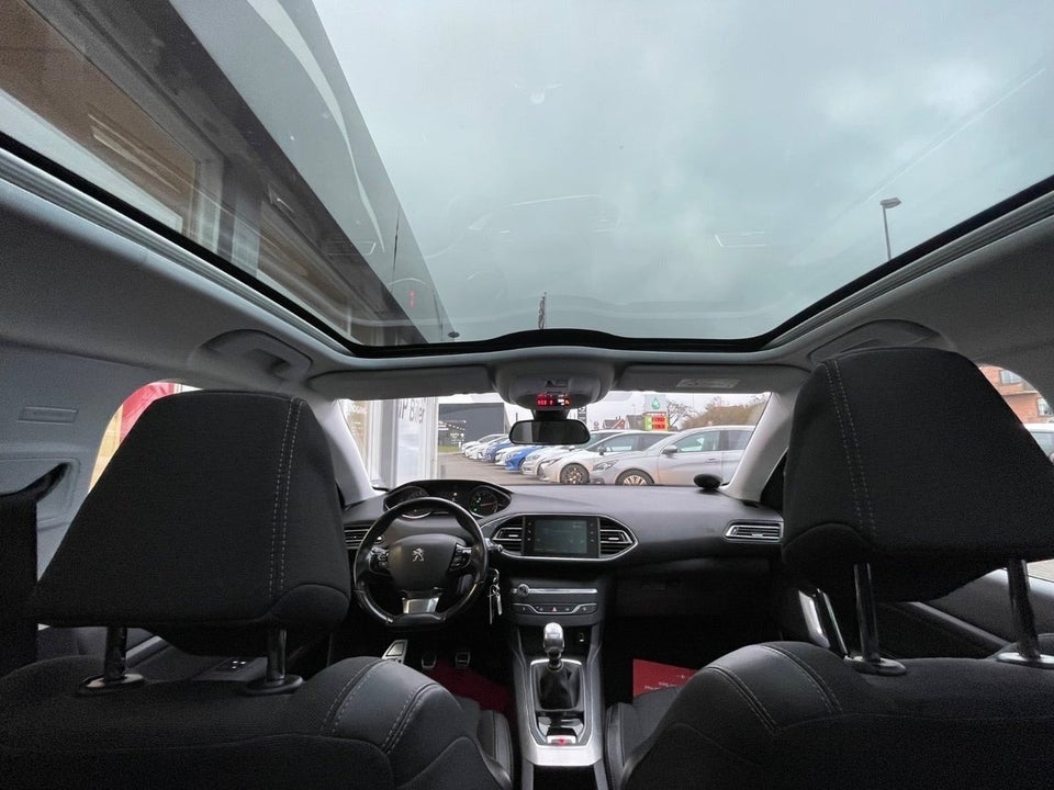 Peugeot 308 1,6 BlueHDi 120 Allure Sky SW 5d