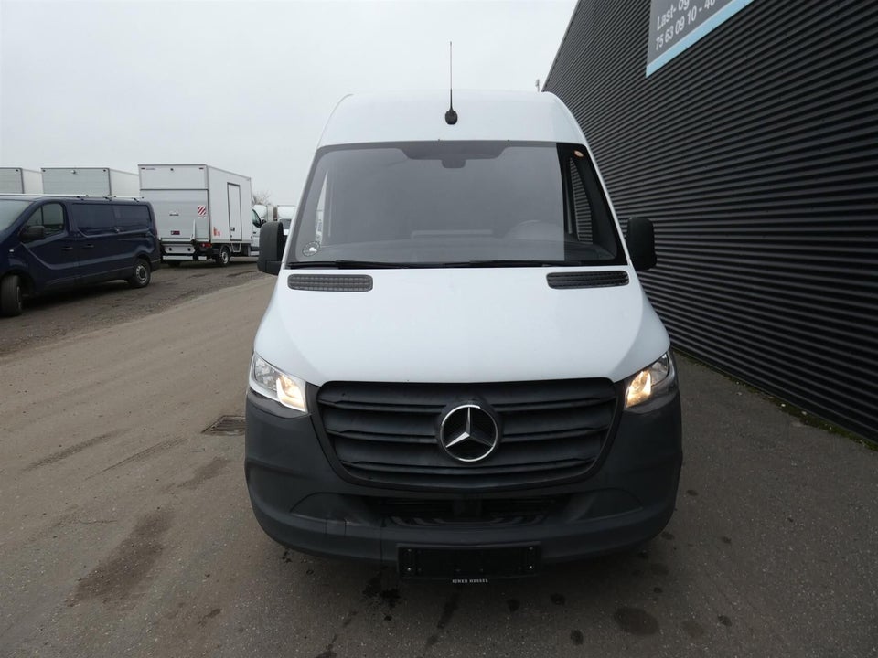 Mercedes Sprinter 214 2,2 CDi A2 Kassevogn aut. FWD