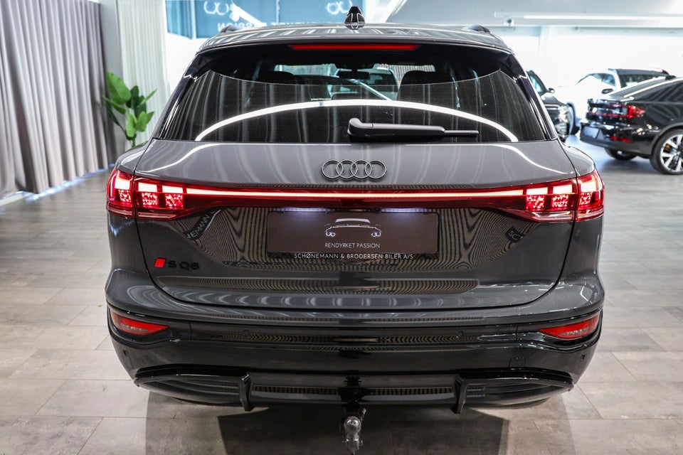 Audi SQ6 e-tron quattro 5d