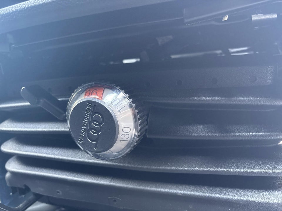 VW Crafter 35 2,0 TDi 177 Kassevogn L3H3 aut.