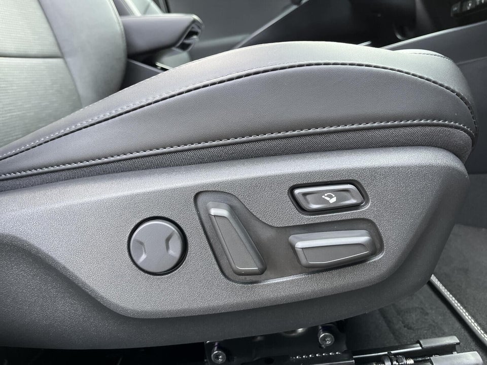 Kia Niro 64 EV Upgrade 5d