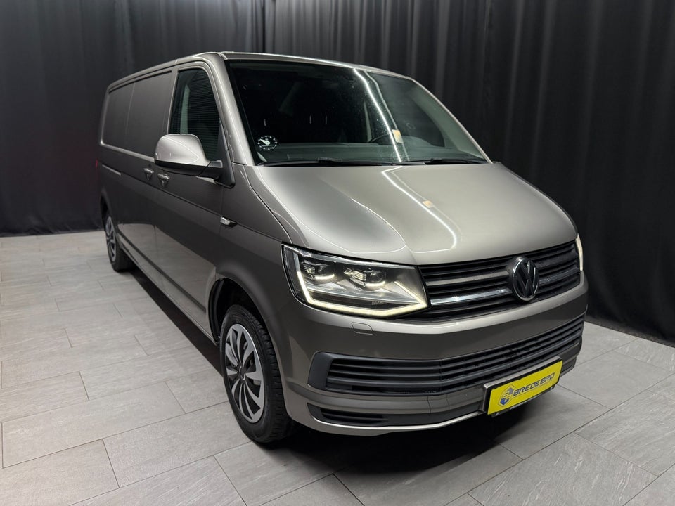 VW Transporter 2,0 TDi 180 Kassevogn DSG lang