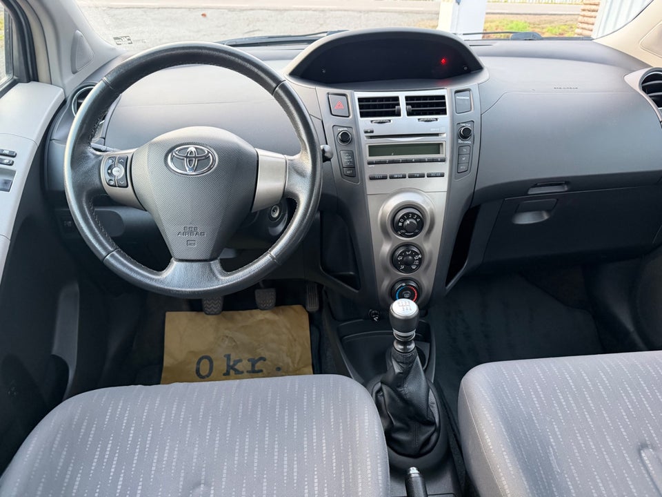 Toyota Yaris 1,3 T2 5d