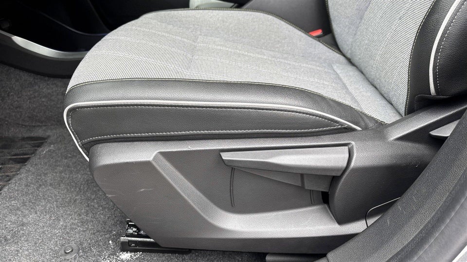 Renault Scenic E-Tech 87 Techno 5d