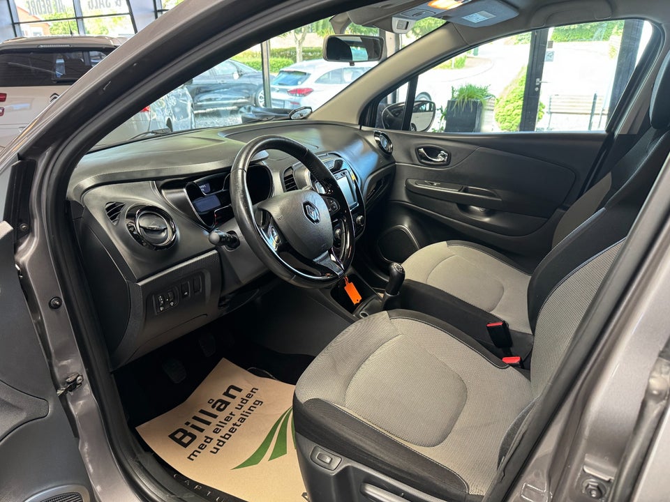 Renault Captur 0,9 TCe 90 Expression 5d