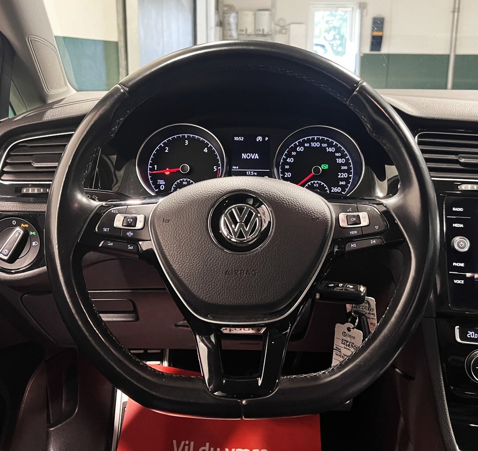 VW Golf VII 1,6 TDi 115 IQ.Drive Variant DSG 5d