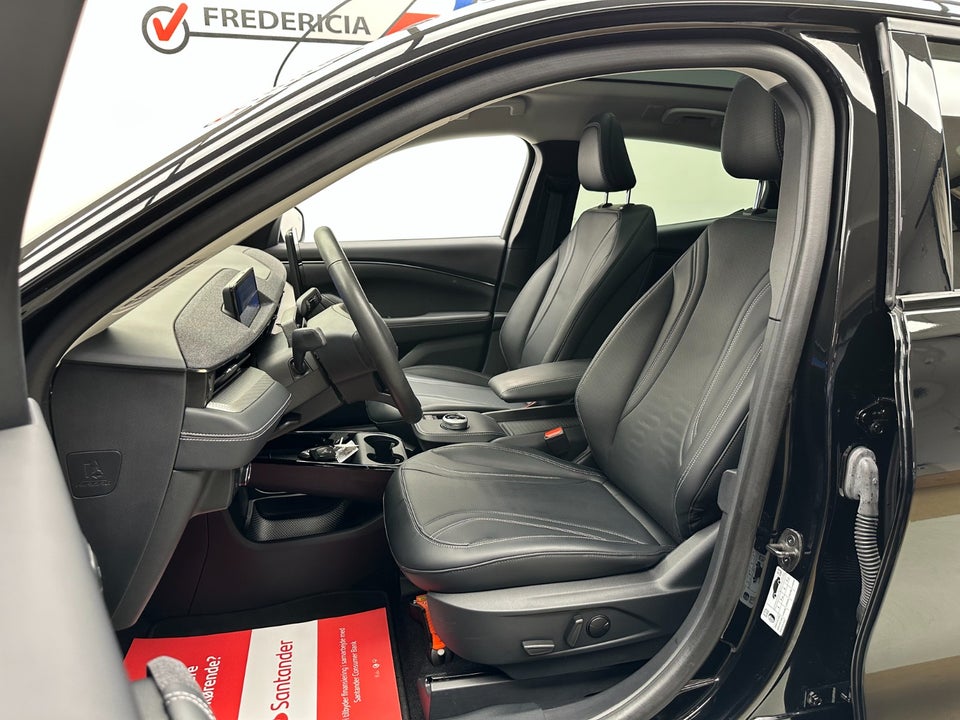 Ford Mustang Mach-E 75 Premium Standard Range 5d