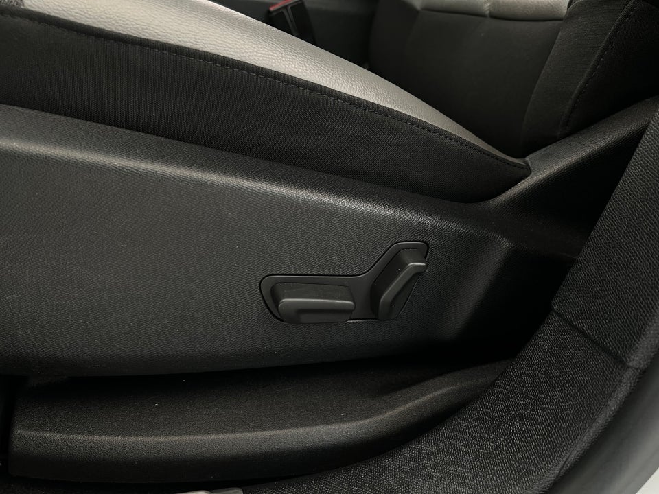 Citroën C5 Aircross 1,6 Hybrid Shine Sport EAT8 5d