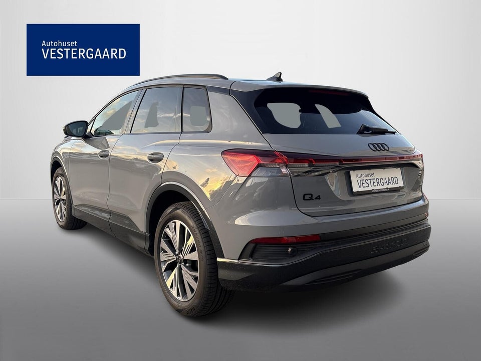 Audi Q4 e-tron 45 Progress quattro 5d
