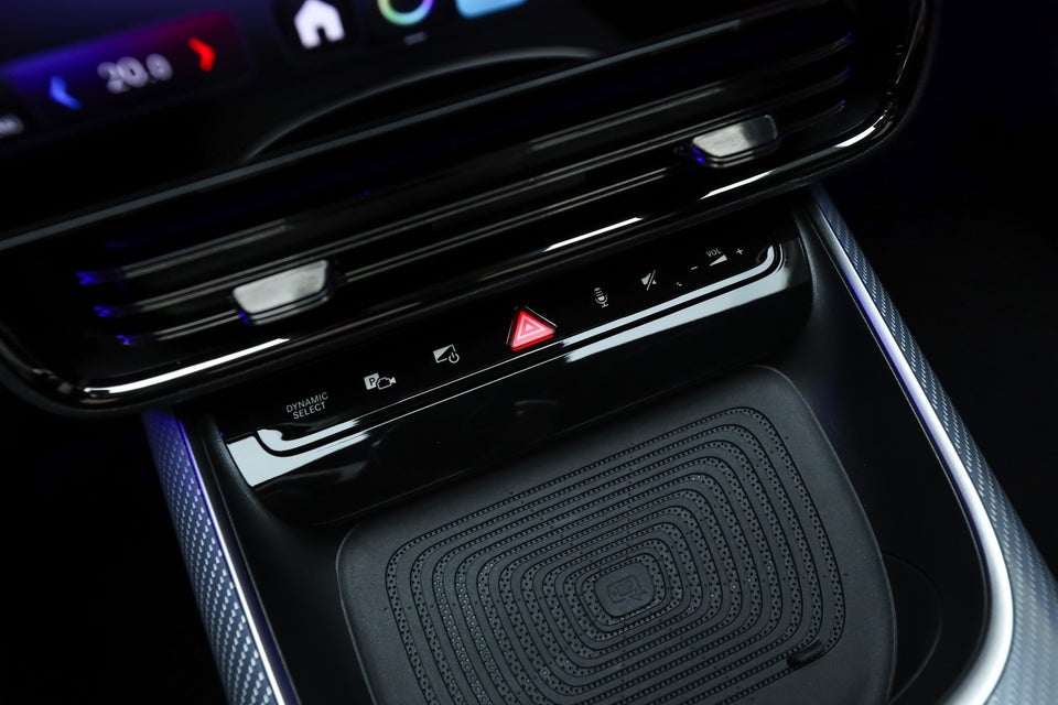 Mercedes CLA250+ EQ AMG Advance Plus 4d