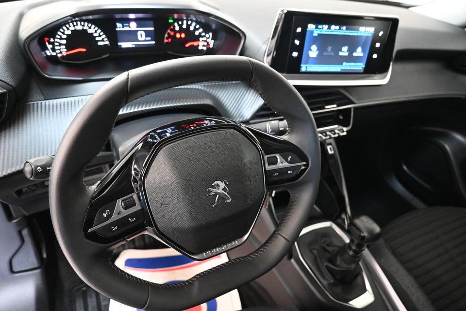 Peugeot 2008 1,2 PureTech 100 Selection 5d