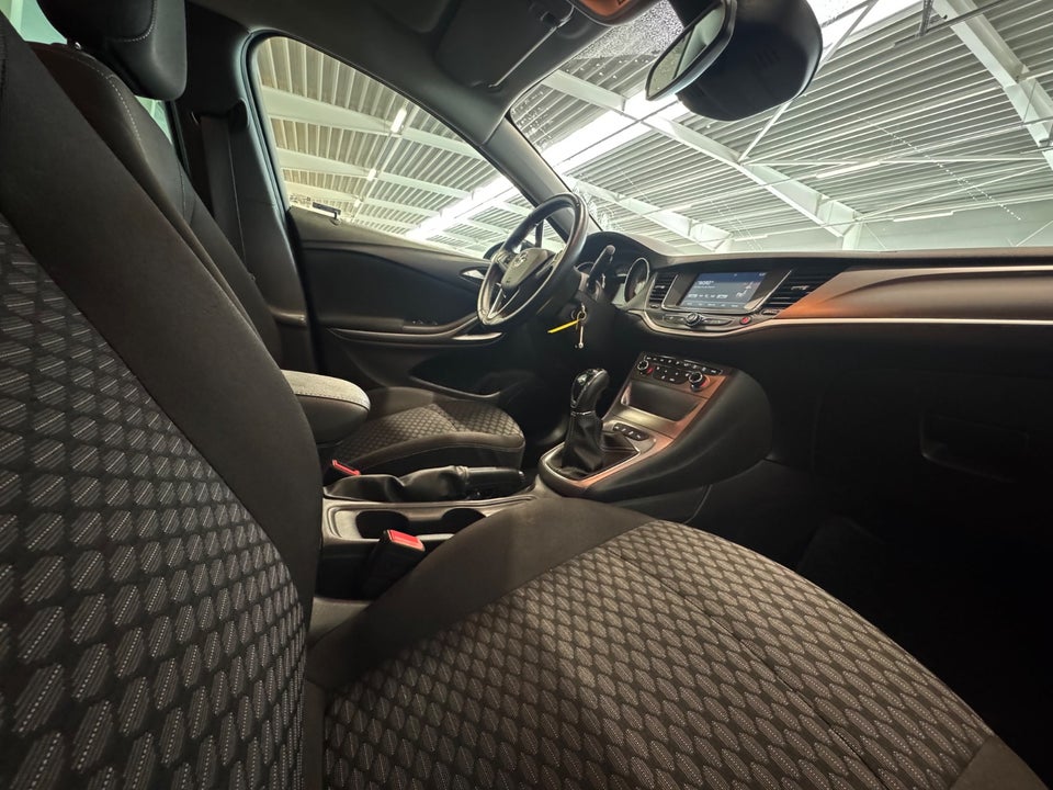 Opel Astra 1,0 T 105 Enjoy Sports Tourer 5d