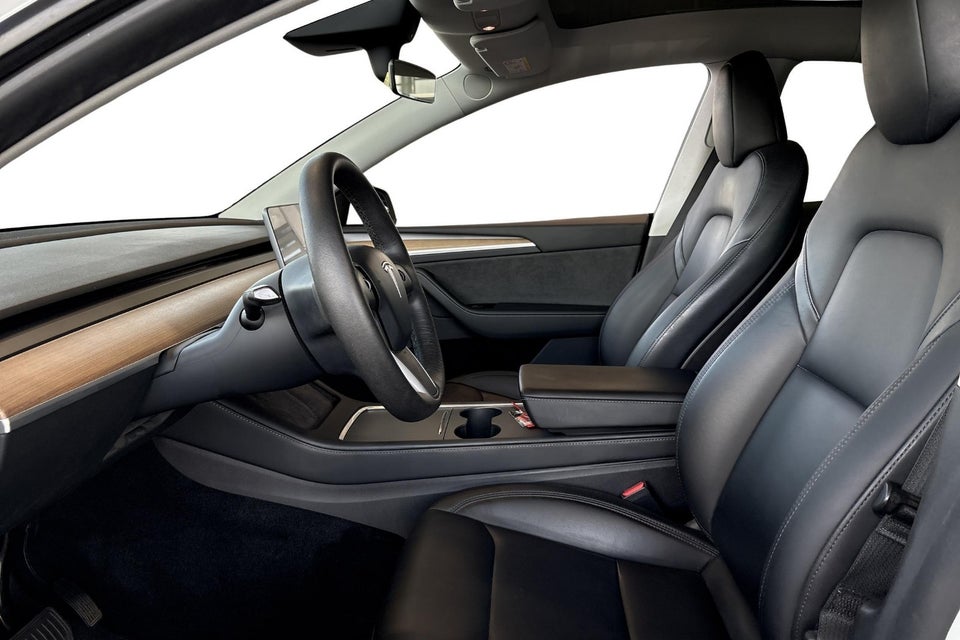 Tesla Model Y Long Range AWD 5d