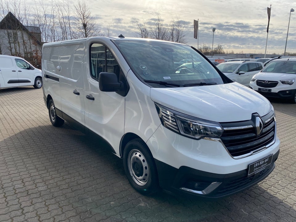 Renault Trafic 2,0 dCi 150 L2H1