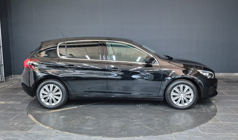 Peugeot 308 1,2 PureTech 130 Prestige EAT8 5d