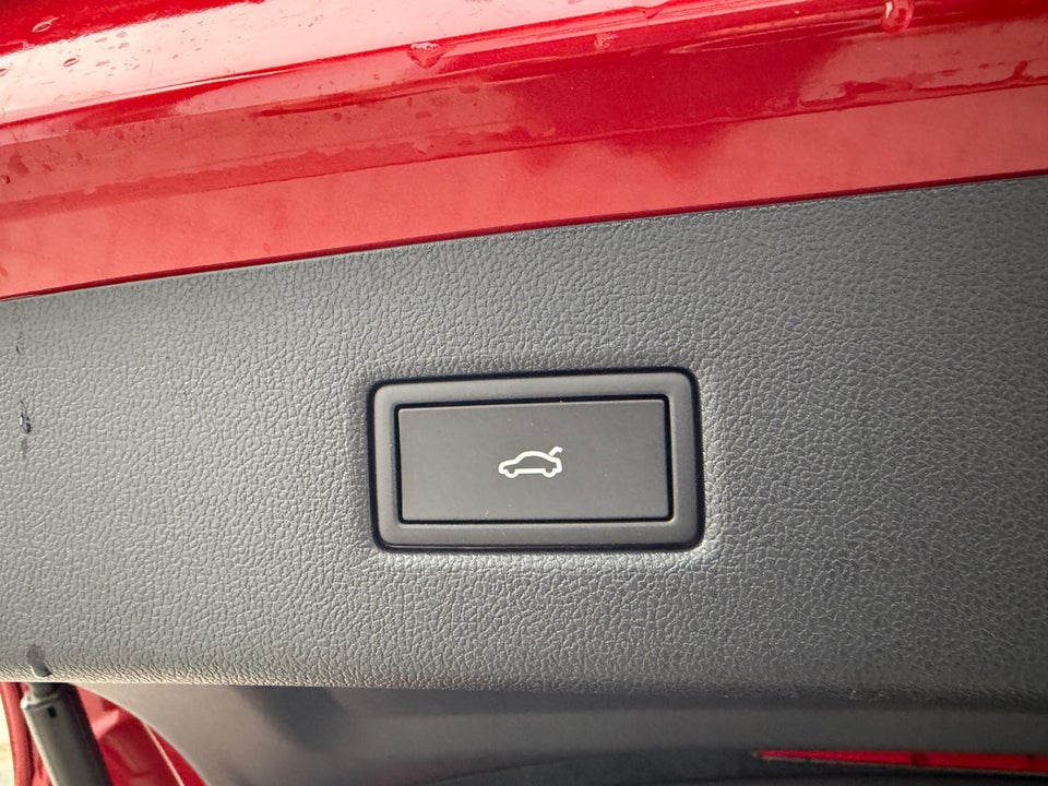 Ford Explorer 82 Premium Extended Range 5d