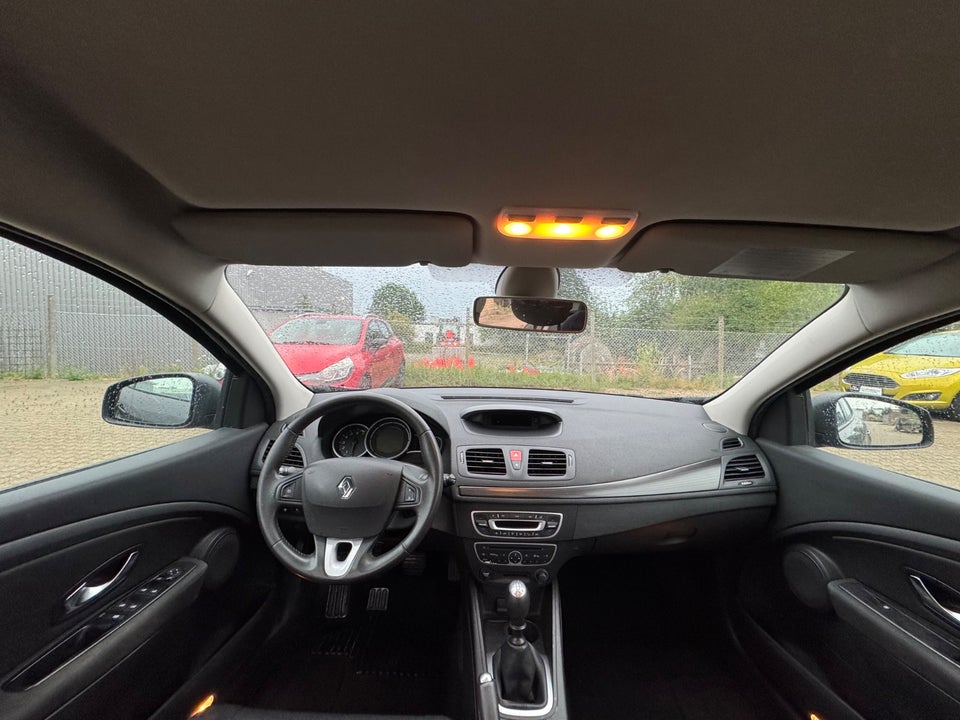 Renault Megane III 1,6 110 Expression Sport Tourer 5d