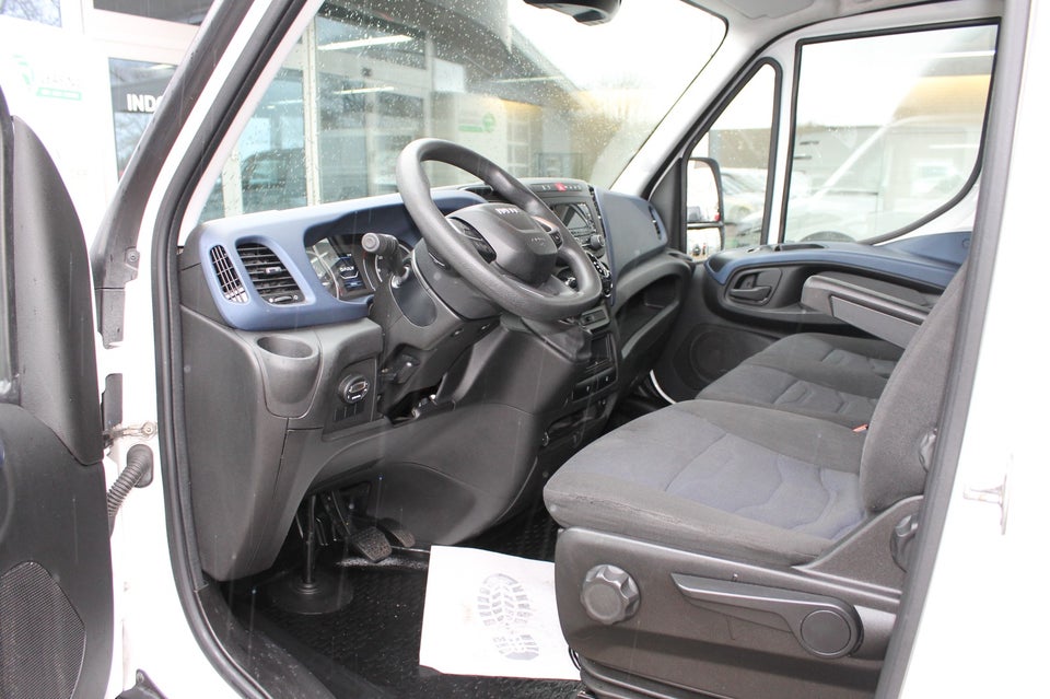 Iveco Daily 2,3 35S14 Alukasse m/lift AG8 2d