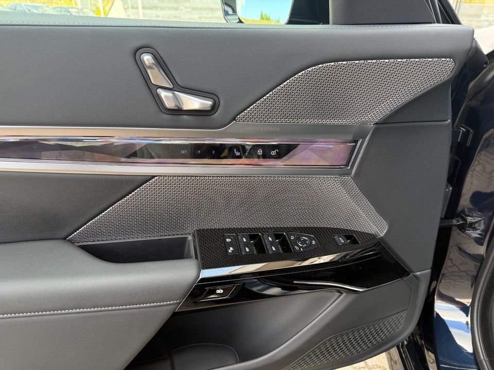 BMW i7 eDrive50 M-Sport 4d