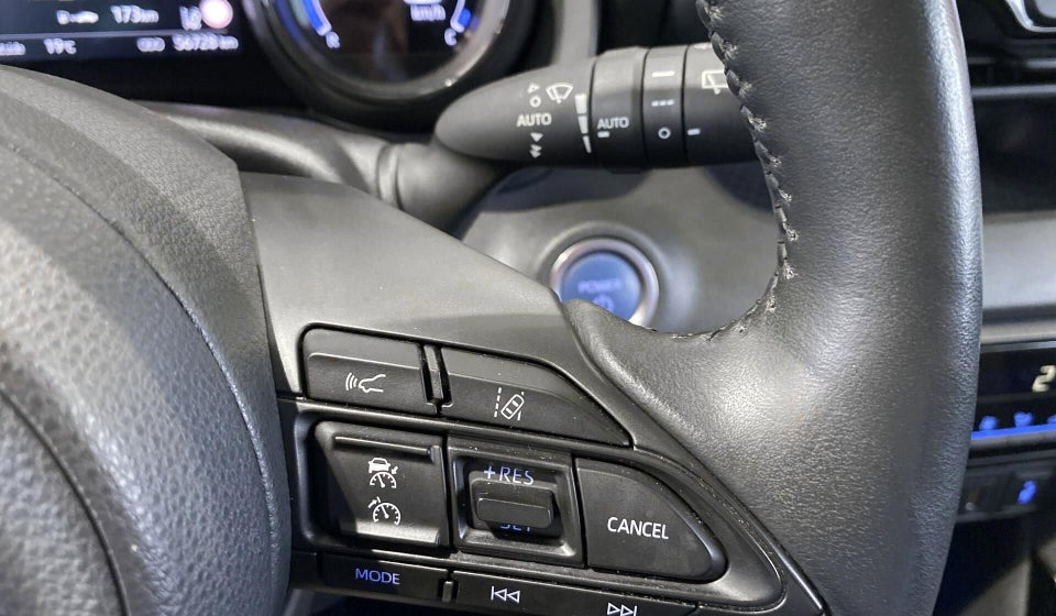 Toyota Yaris 1,5 Hybrid H3 Premier Edition e-CVT 5d