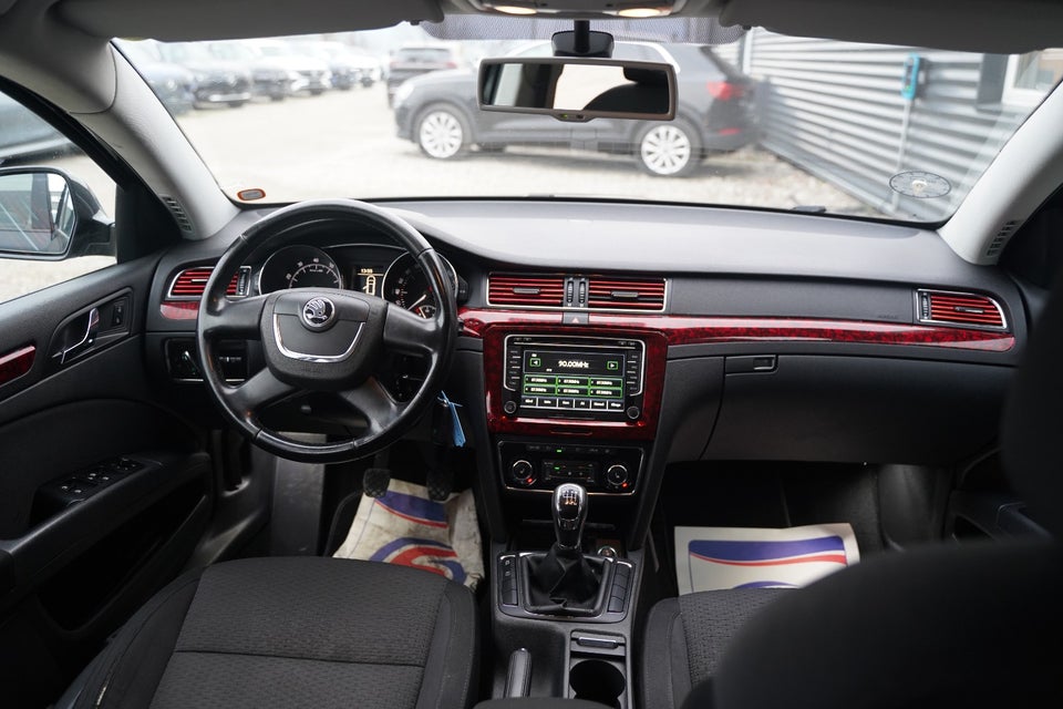 Skoda Superb 1,8 TSi 160 Elegance Combi 5d