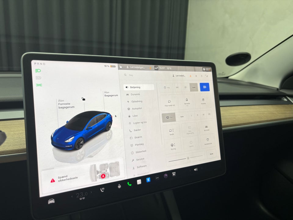 Tesla Model 3 RWD 4d