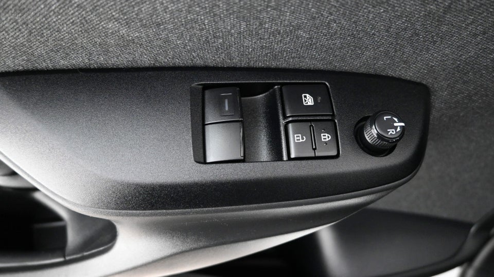 Toyota Yaris 1,5 Hybrid H3 e-CVT 5d