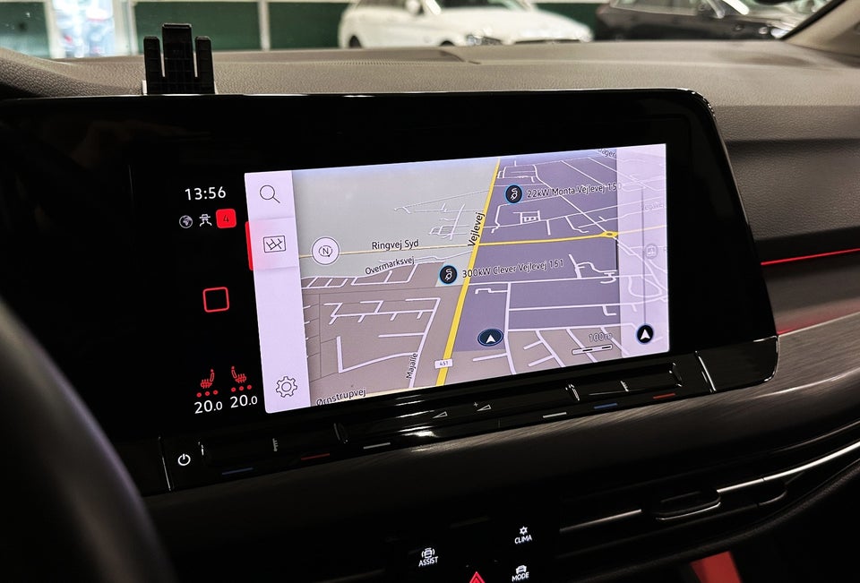 VW Golf VIII 1,4 eHybrid DSG 5d