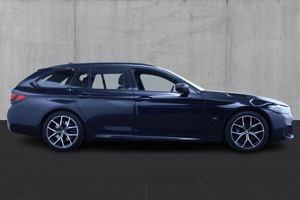 BMW 530d 3,0 Touring M-Sport xDrive aut. 5d