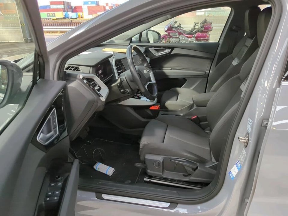 Audi Q4 e-tron 40 Advanced 5d