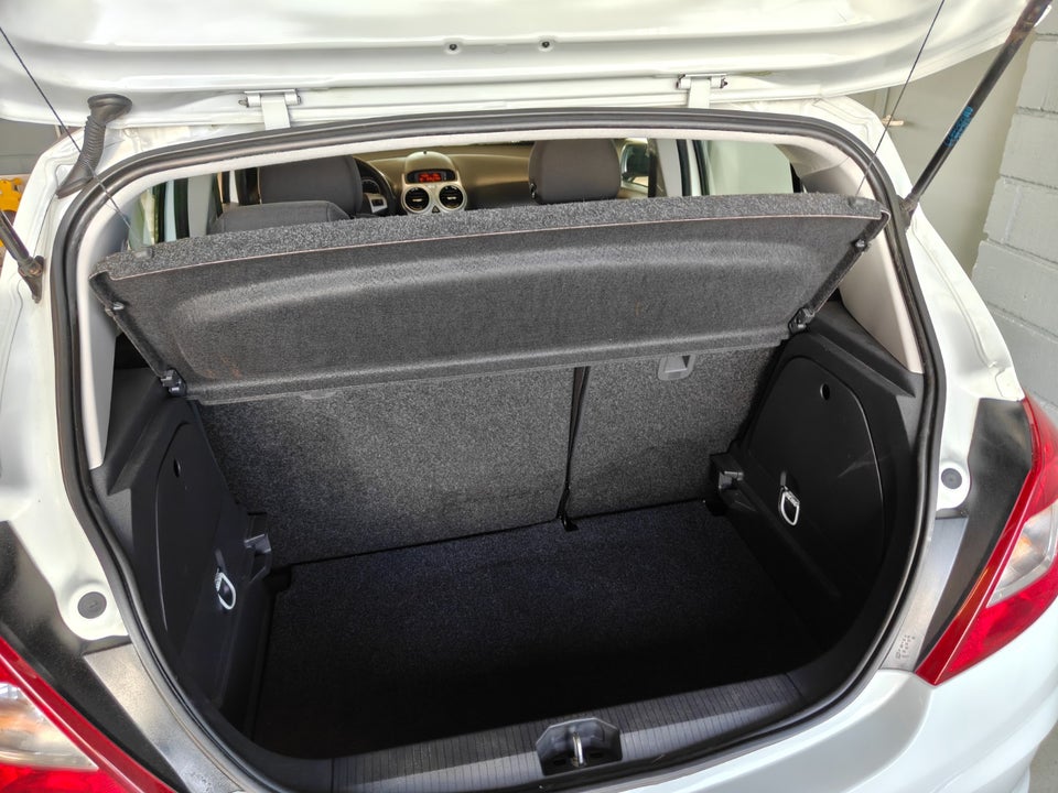 Opel Corsa 1,2 16V Cool 5d