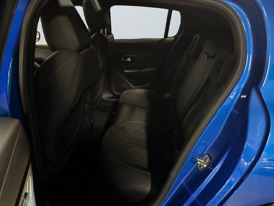 Peugeot e-208 50 GT Pack 5d