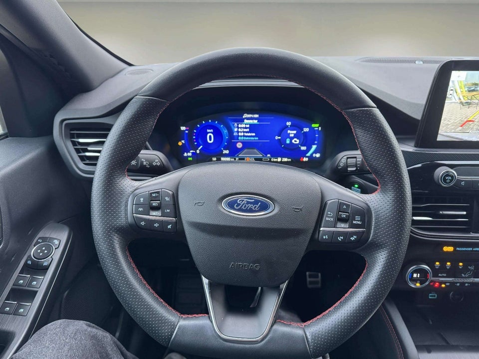 Ford Kuga 2,5 PHEV ST-Line X CVT 5d