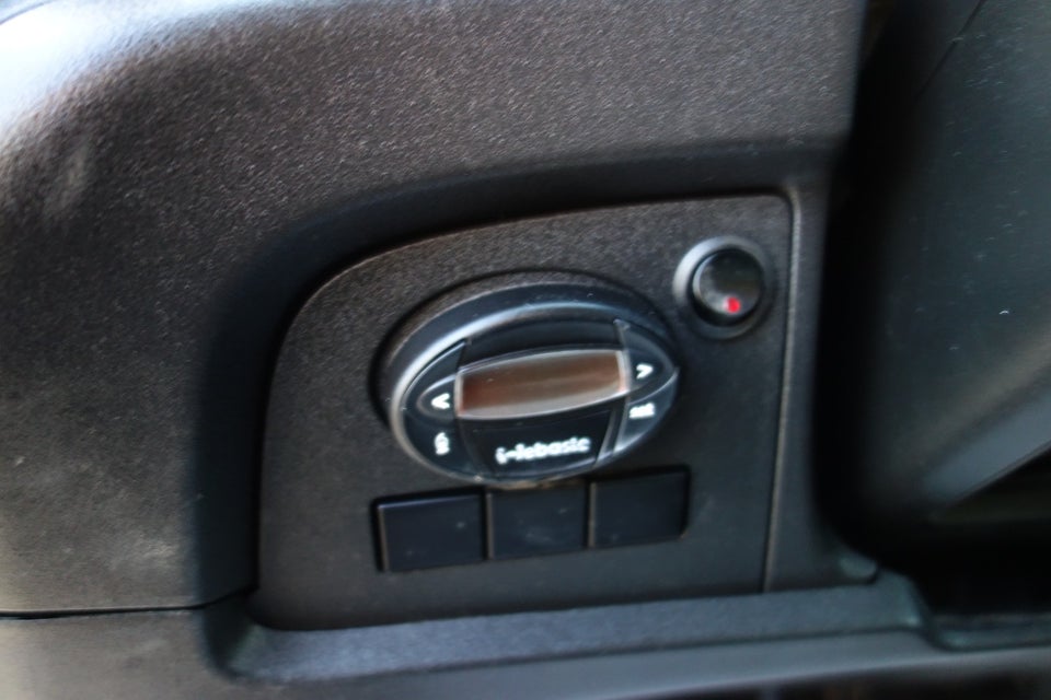 Iveco Daily 2,3 35S16 12m³ Van AG8