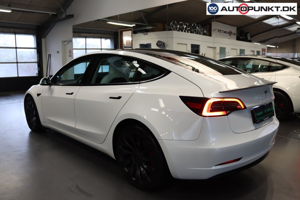 Tesla Model 3 Performance AWD 4d