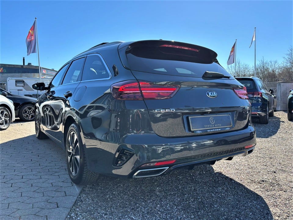 Kia Ceed 1,6 PHEV Upgrade Premium SW DCT 5d