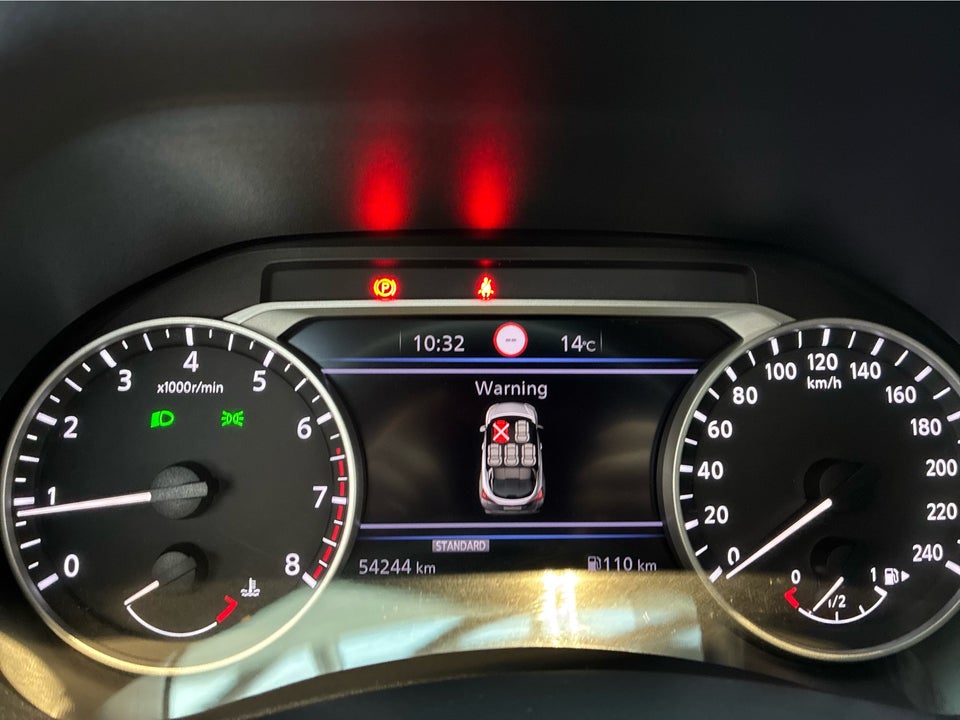 Nissan Juke 1,0 Dig-T 117 Tekna 5d