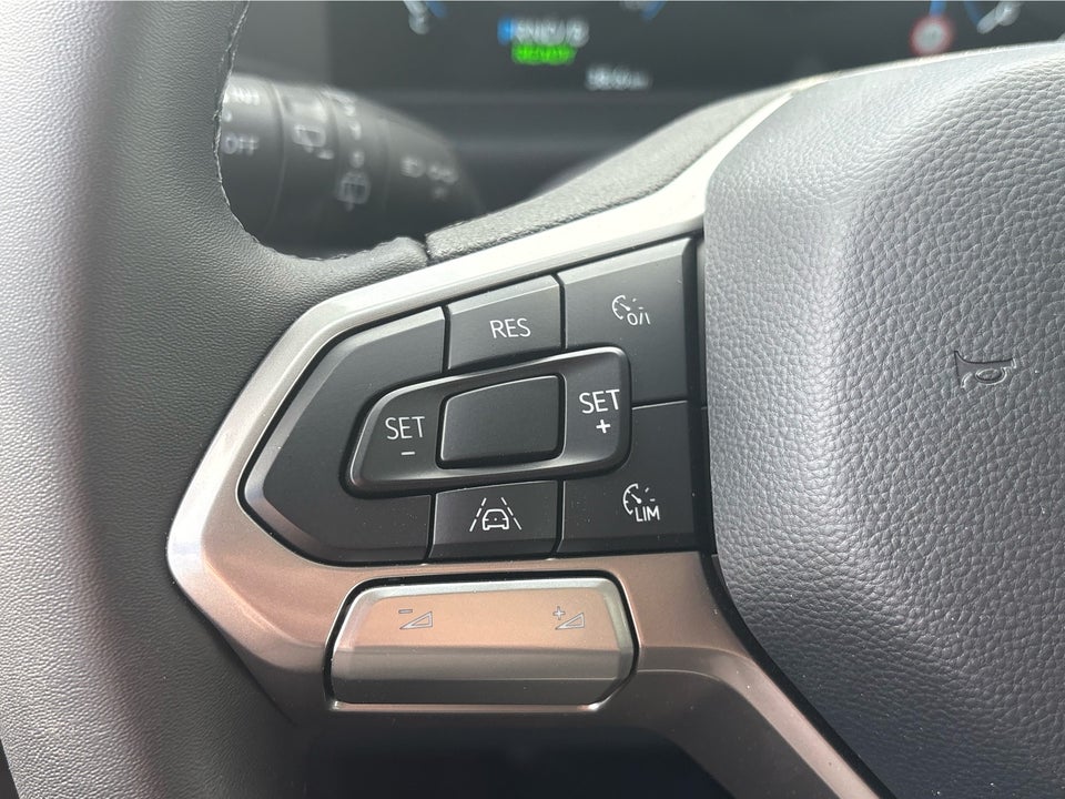 VW e-Caravelle 64 Basis LWB