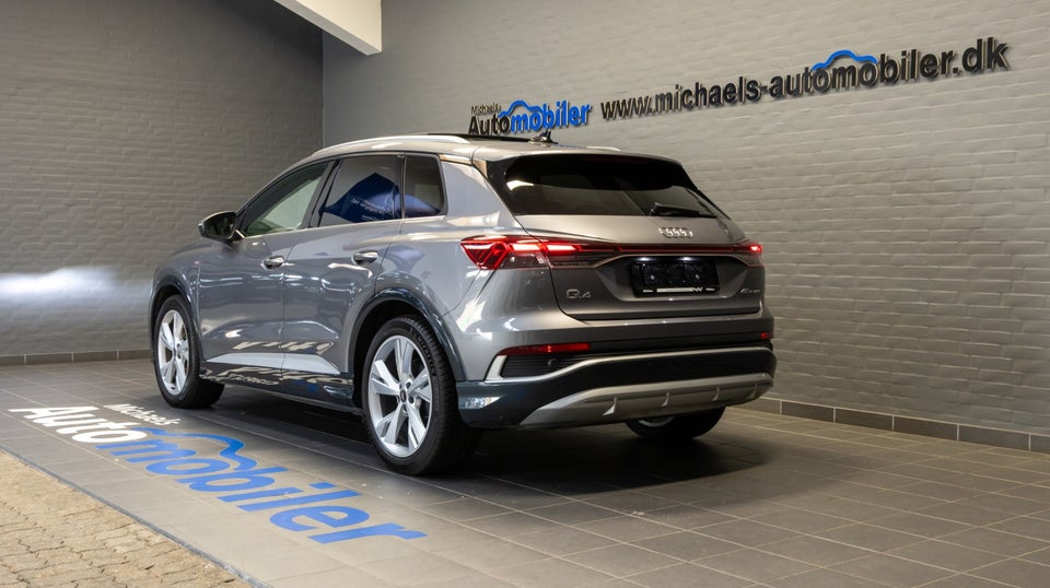 Audi Q4 e-tron 45 S-line 5d