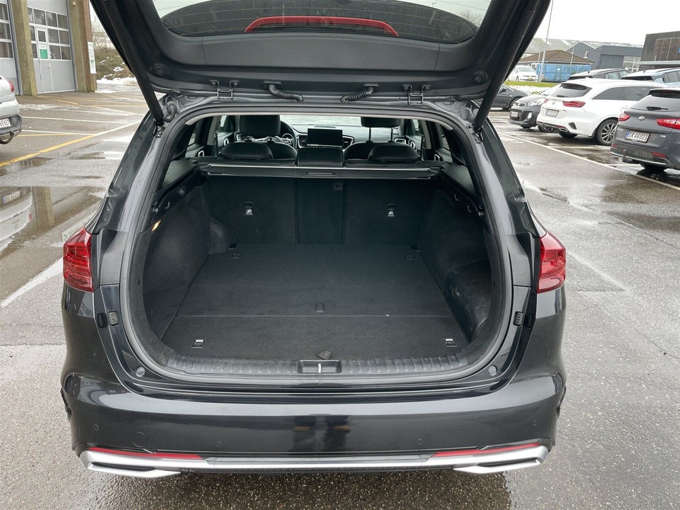 Kia Ceed 1,6 PHEV Upgrade Premium SW DCT 5d