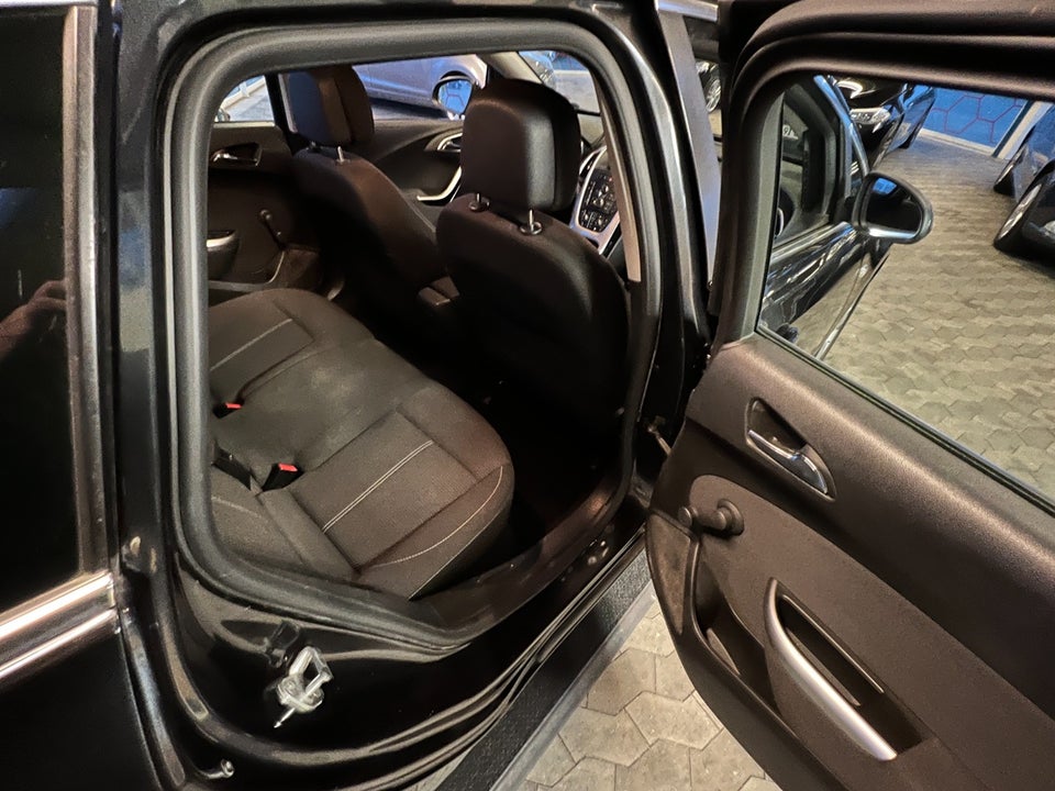 Opel Astra 1,4 T 140 Sport Sports Tourer 5d