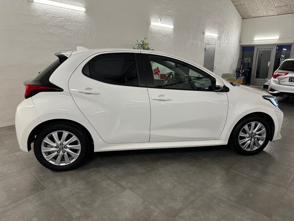 Toyota Yaris 1,5 Active Tech+ 5d