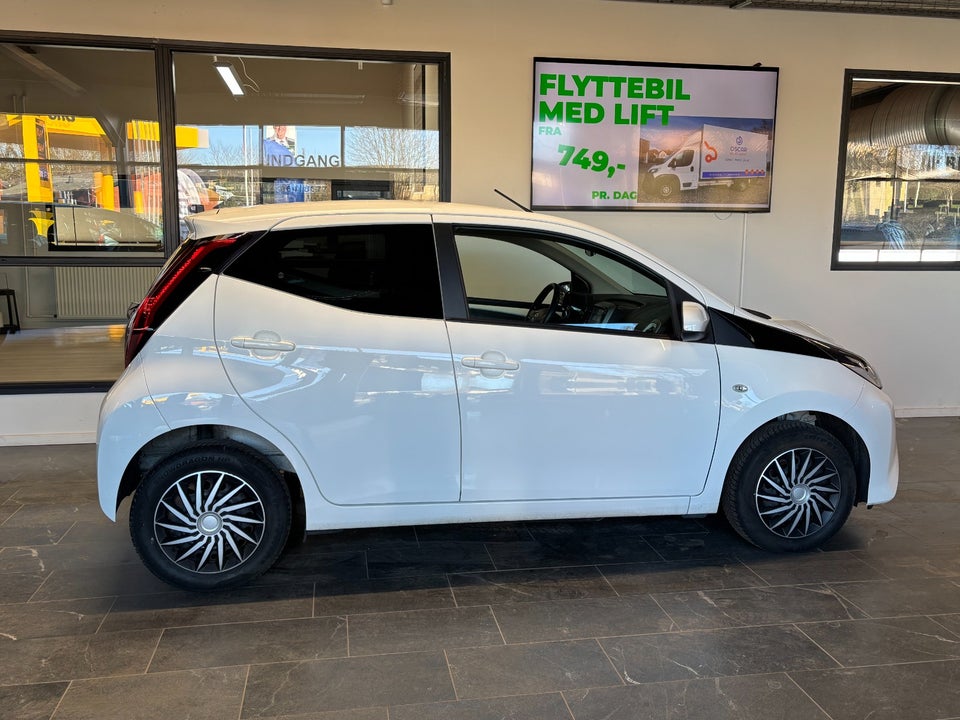 Toyota Aygo 1,0 VVT-i x-pose 5d