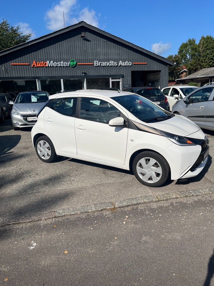Toyota Aygo 1,0 VVT-i x-cite 5d