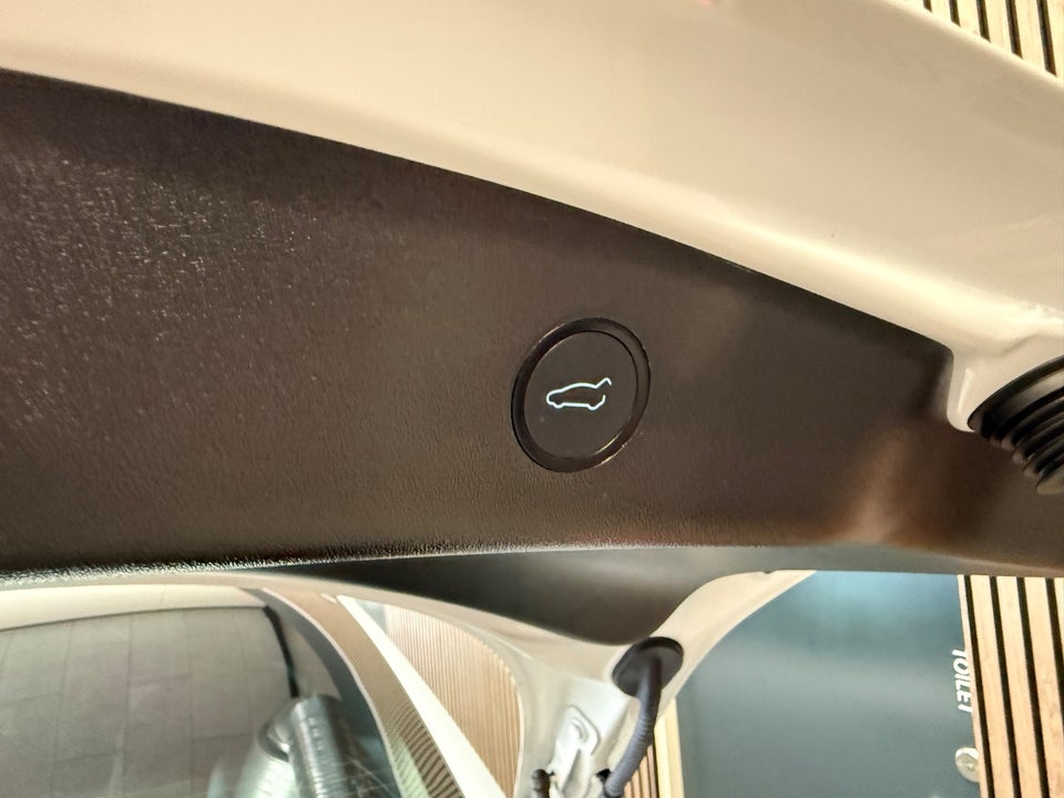 Tesla Model 3 RWD 4d