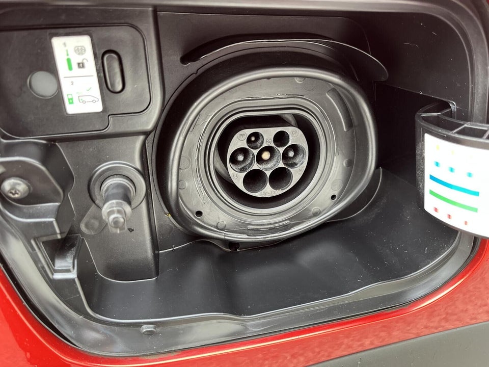 Renault Captur 1,6 E-Tech Intens 5d