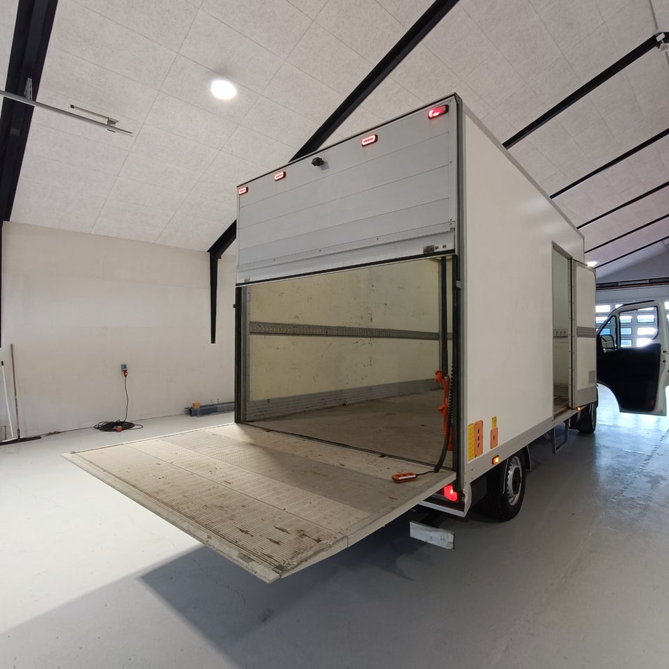 Iveco Daily 2,3 35S16 Alukasse m/lift AG8 2d