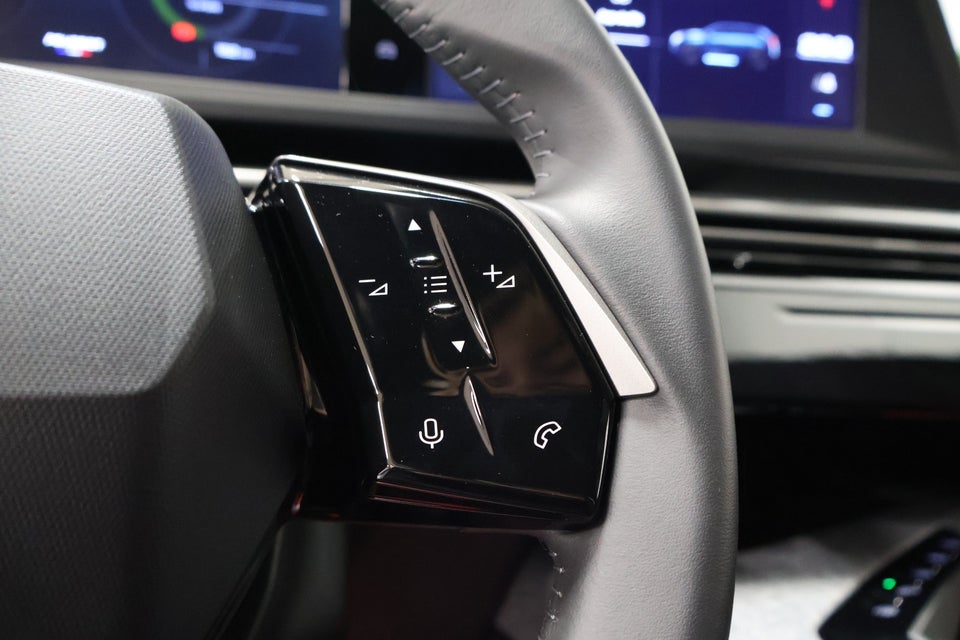 Peugeot e-5008 77 Allure Pack 7prs 5d