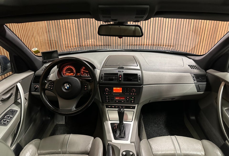 BMW X3 3,0i Steptr. Van 5d